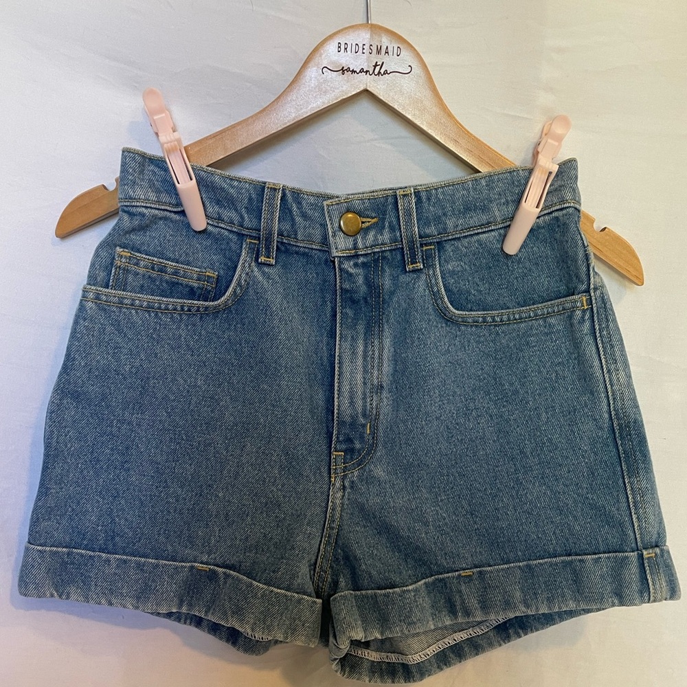 AMERICAN APPAREL HIGH WAISTED SHORTS